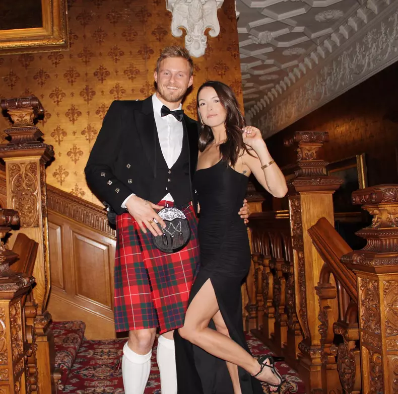 Alexander Ludwig soție Lauren Ludwig
