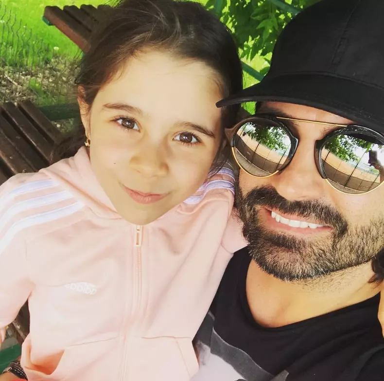 Pepe este foarte mândru de fetele lui