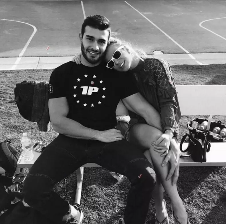 Daily Instagram Posts