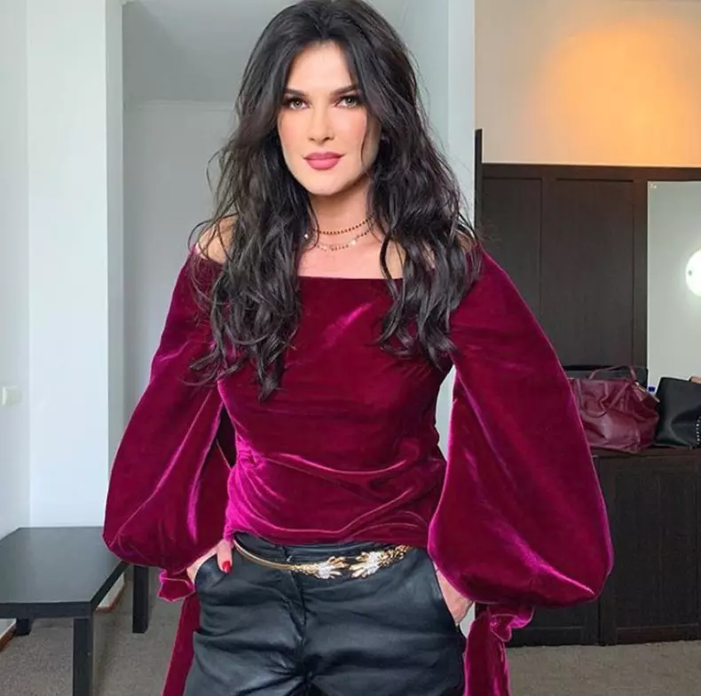 monica-barladeanu-drama-tata-2