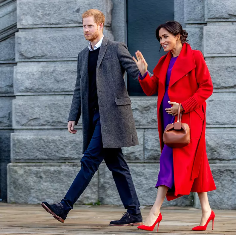 Meghan Markle este insarcinata cu gemeni