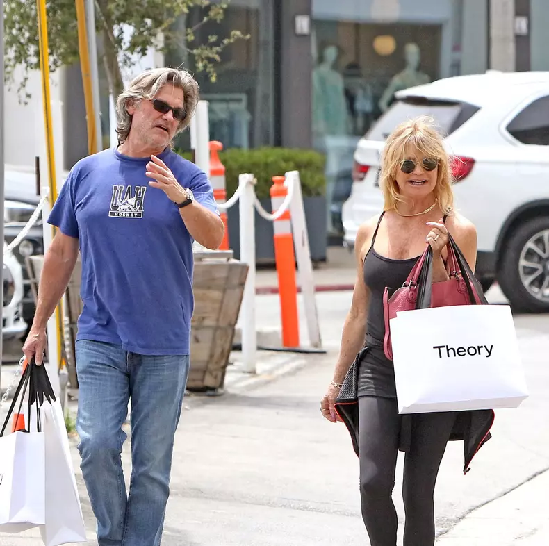 PREMIUM EXCLUSIVE Goldie Hawn And Kurt Russell Go Shopping In Beverly Hills