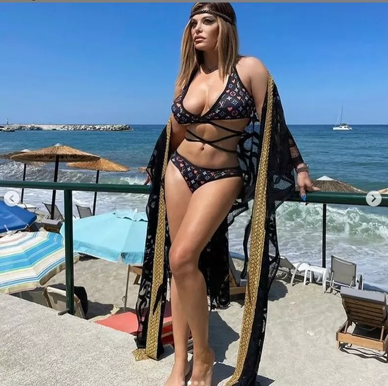 Loredana-Groza-plaja