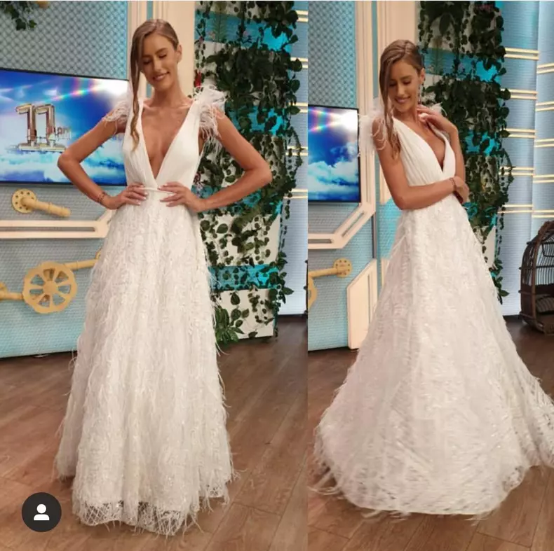 Gabriela Prisacariu a apărut în rochie de mireasă în emisiunea lui Dani