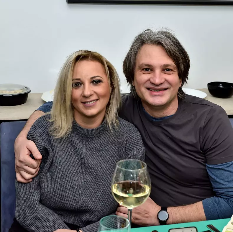 EXCLUSIV-Mihai-Onilă-iubește-din-nou-Ce-femeie-îi-alină-sufletul-la-4-ani-de-la-moartea-fiicei-sale-și-despărțirea-de-soție-1