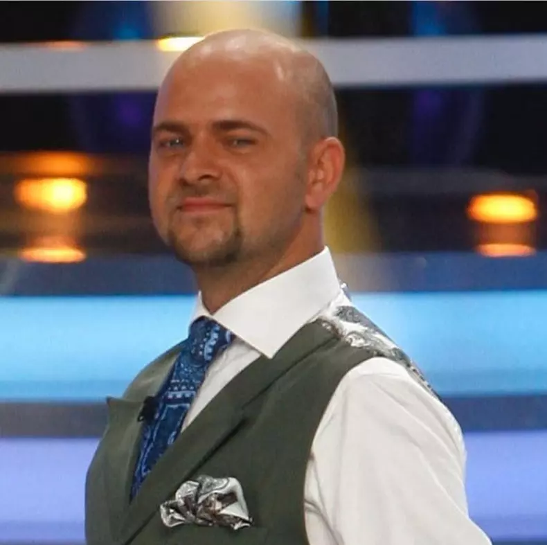 Cosmin-Selesi-Te-cunosc-de-undeva-7