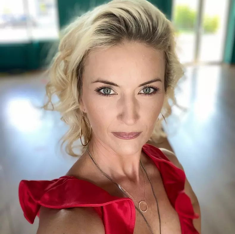 elwira-petre-nationalitate-9