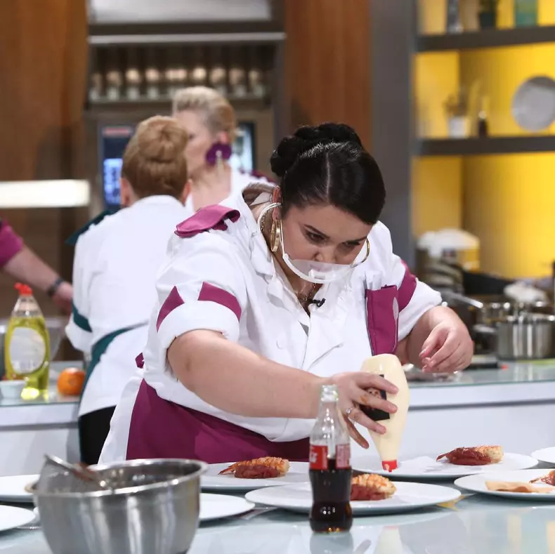 Cine este Narcisa Birjaru, câștigătoarea sezonului 9 Chefi la cuțite. A plecat acasă cu 30.000 de euro (2)