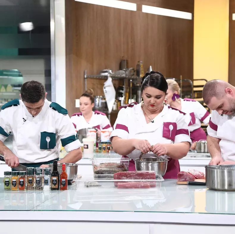 Cine este Narcisa Birjaru, câștigătoarea sezonului 9 Chefi la cuțite. A plecat acasă cu 30.000 de euro (5)