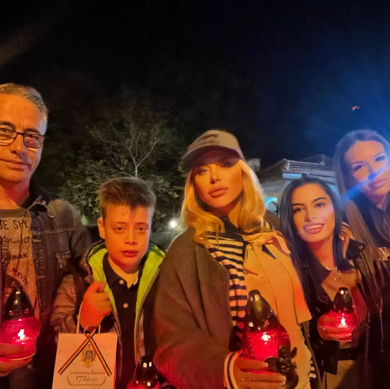 Cu cine a petrecut Loredana Groza de Paște. Imaginile postate de artistă (3)