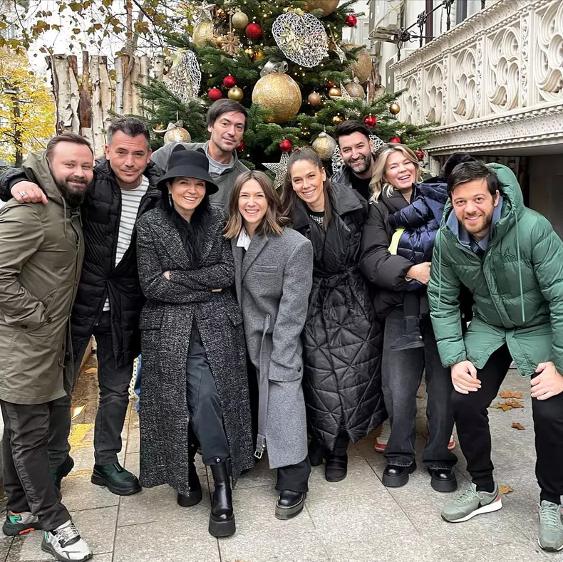 Cuplurile care detin hotelul (1)