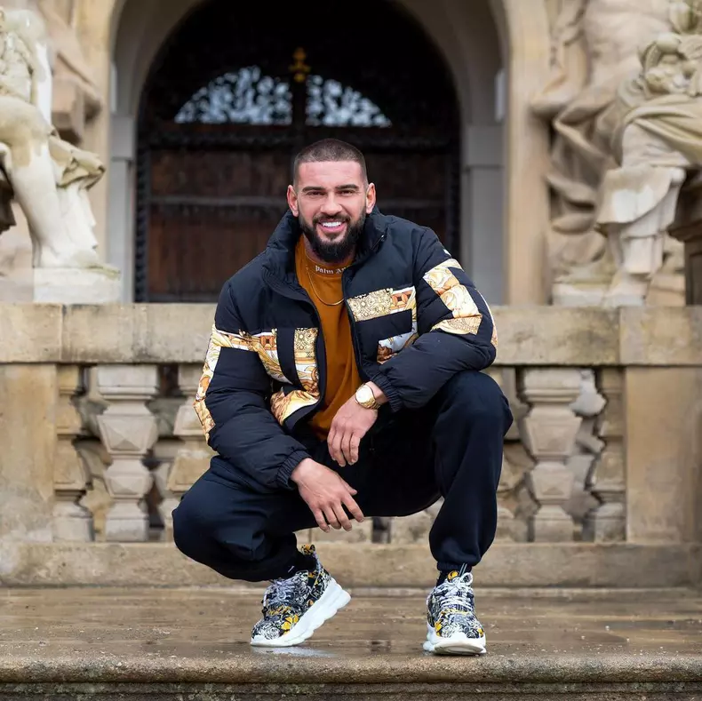 Dorian-Popa-a-ramas-fara-carnetul-de-conducere-5