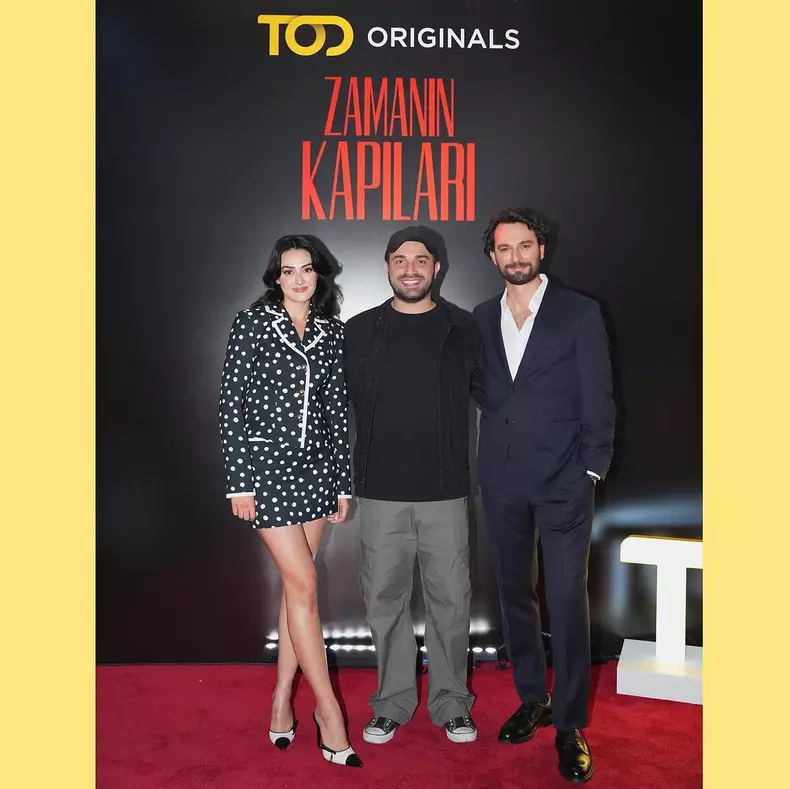 esra-bilgic-si-birkan-sokullu-pe-care-ii-vedeti-la-netflix-au-un-nou-proiect-impreuna-6
