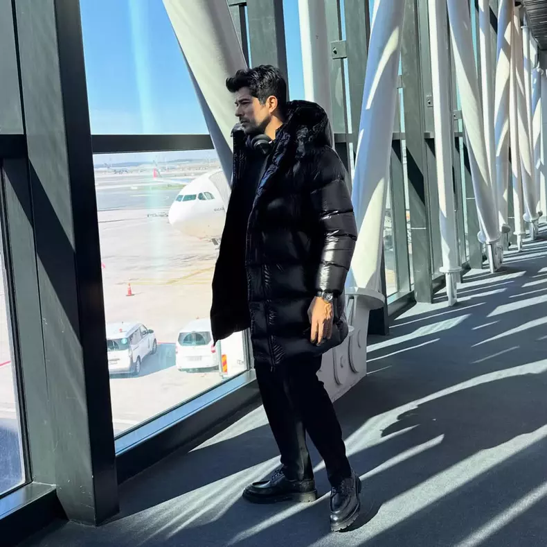 Burak Özçivit7