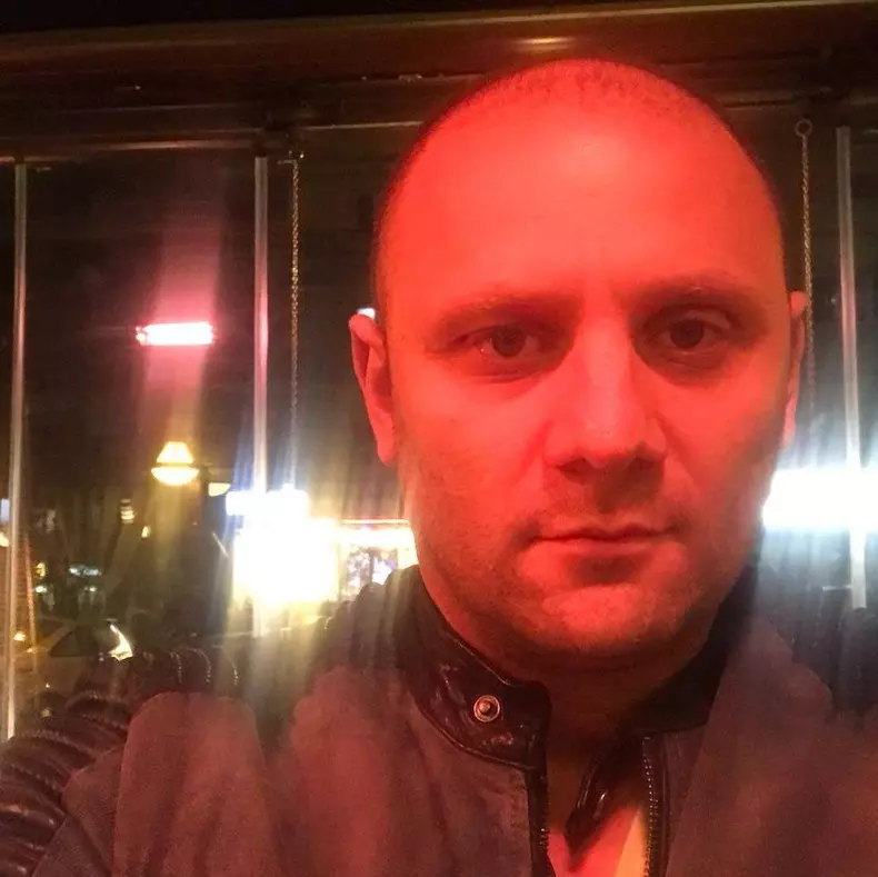 Dragos-Muller-sef-sub-acoperire-2