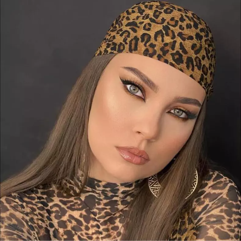 kamelia acum