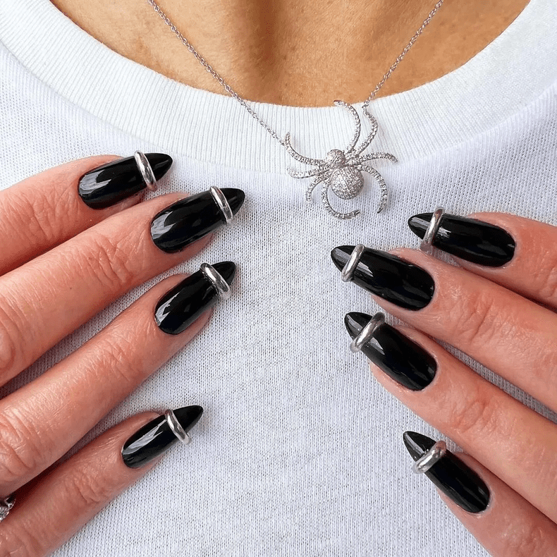 Idei de manichiuri pentru Halloween. Modele inedite pentru unghiile tale