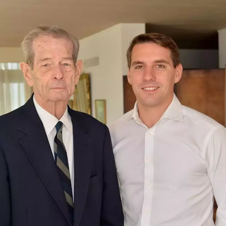 44755112_1985228301520885_8079400591257763840_n