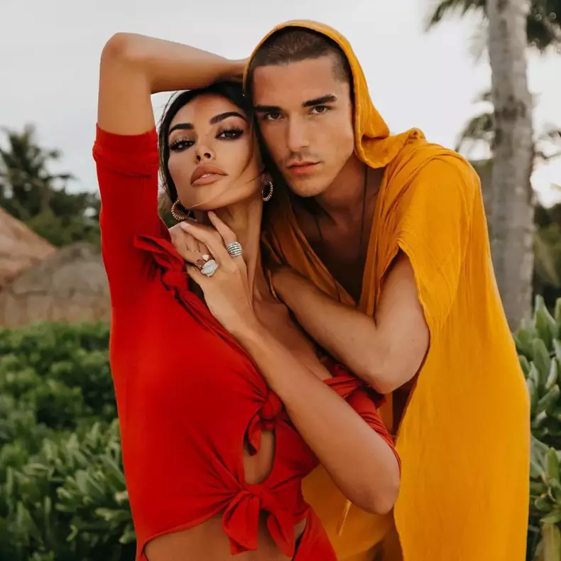 Cu-ce-se-ocupa-parintii-si-sora-lui-Emil-Rengle-Survivor-9