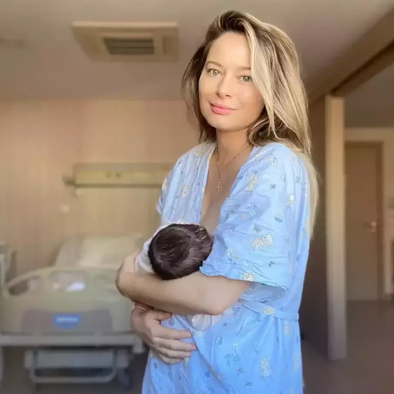 Laura-Cosoi-copii-1024x1024-1