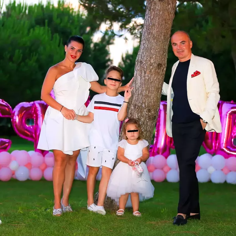 sotie-rares-bogdan-familie