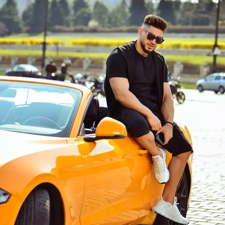 bogdan-mocanu-6-1024x1024-1