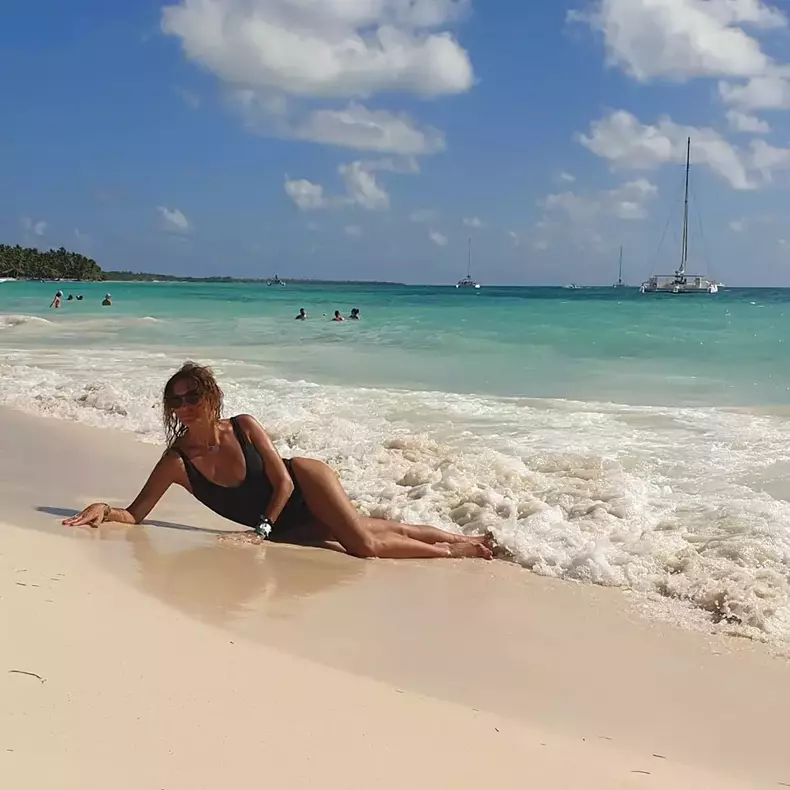 anca-turcasiu-sexy-3