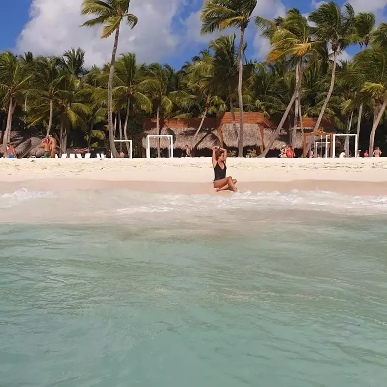 anca-turcasiu-sexy-6