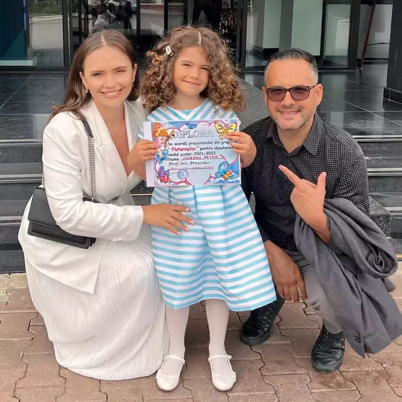 cristina-siscanu-6-1024x1024-1