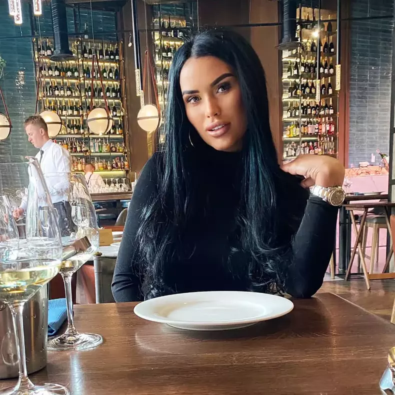 cum-arata-si-cu-ce-se-ocupa-tatal-copilului-danielei-crudu-10-1