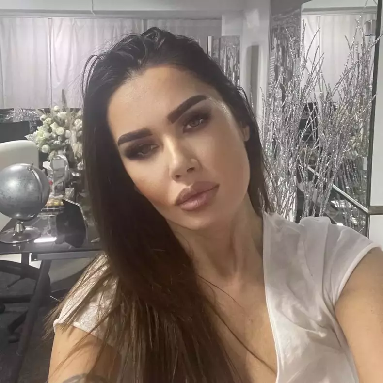 oana-zavoranu-5-1024x1024-1