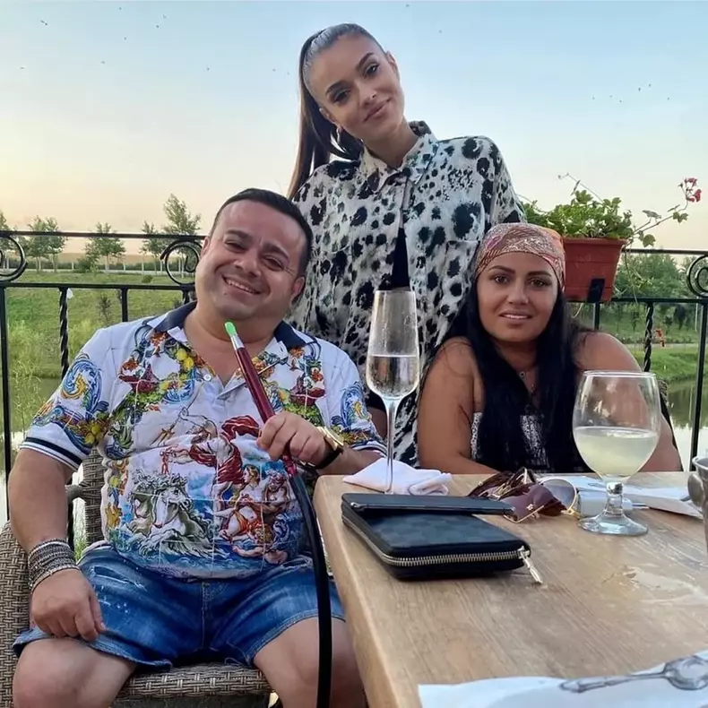 adrian-minune-cati-si-karmen