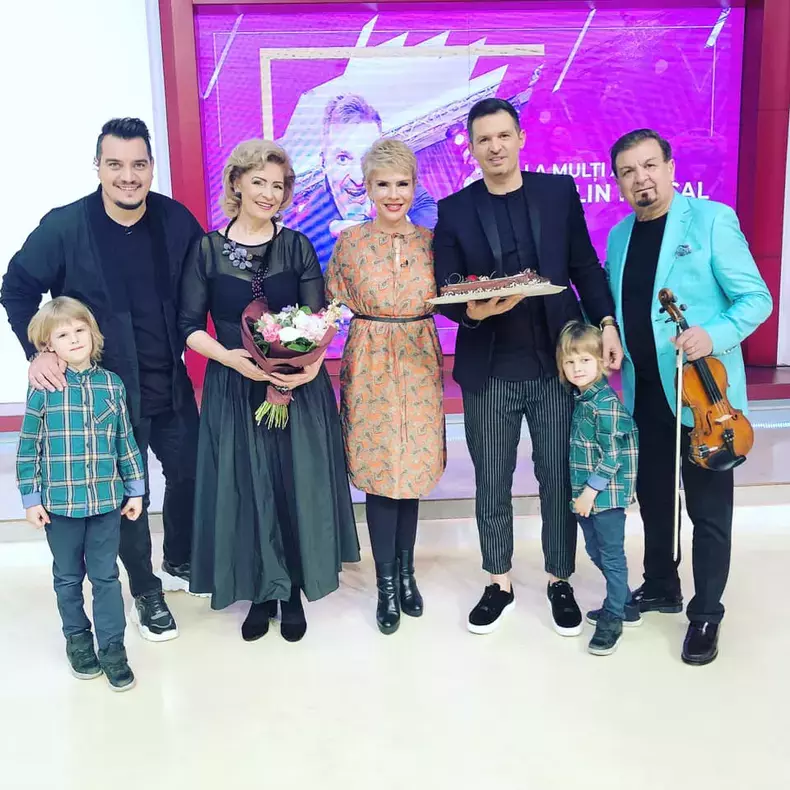 59652035_10156045700807750_8310279319918215168_n