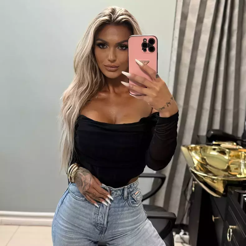 ella-visan-insula-iubirii-operatii-estetice-2