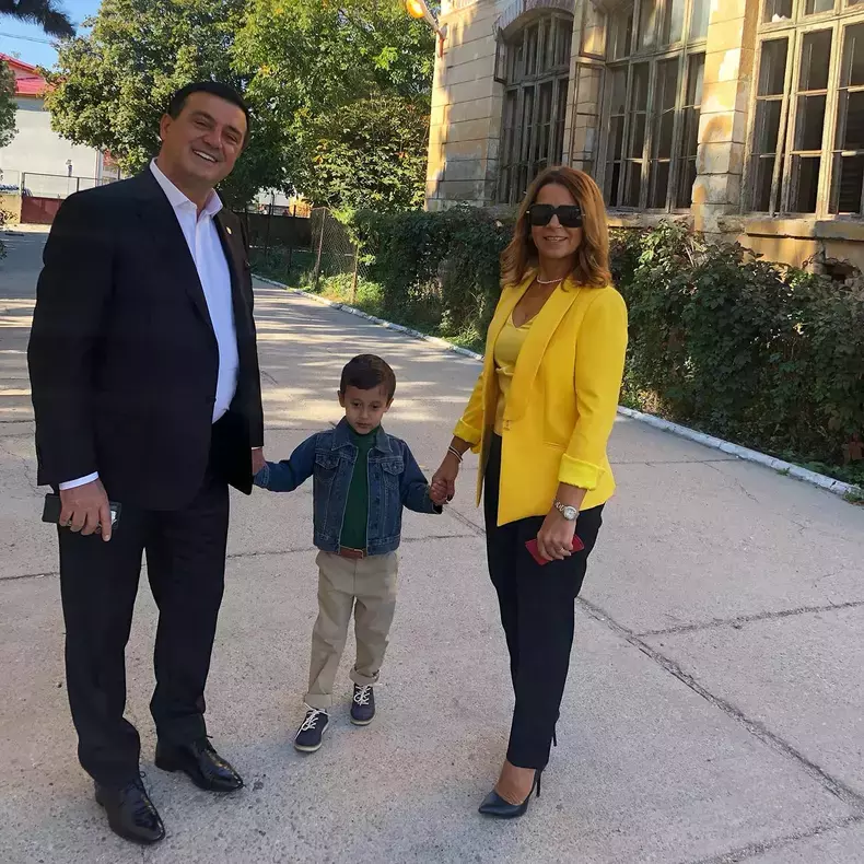 rodica badalau sot si nepot