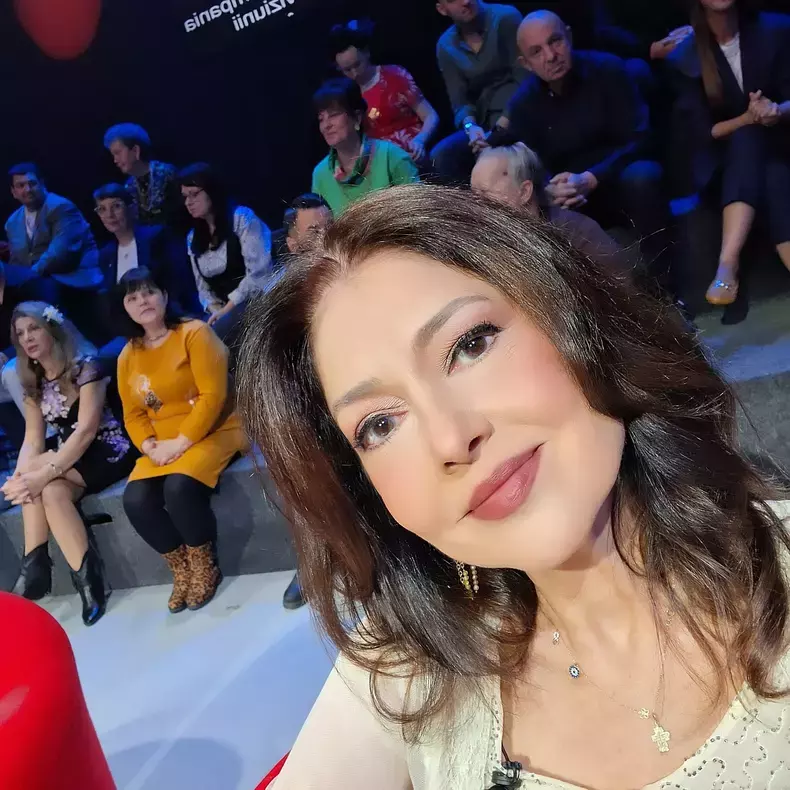 562537545_1374775730682309_4159885542512810992_n