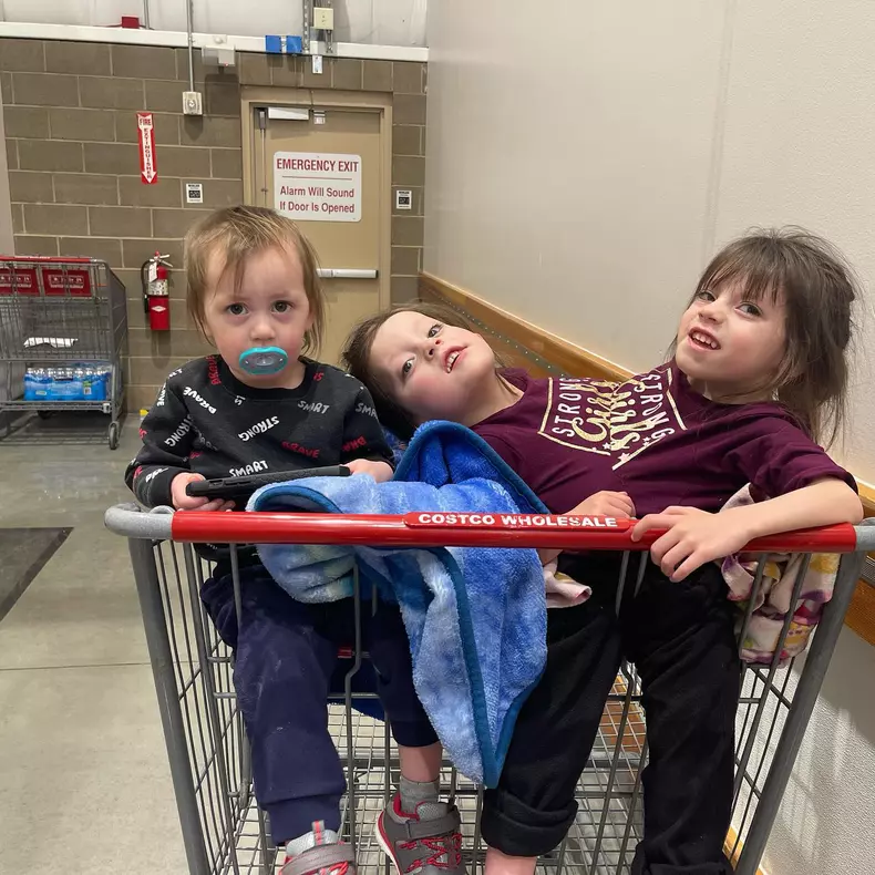 gemenele simeze Callie si Carter 3