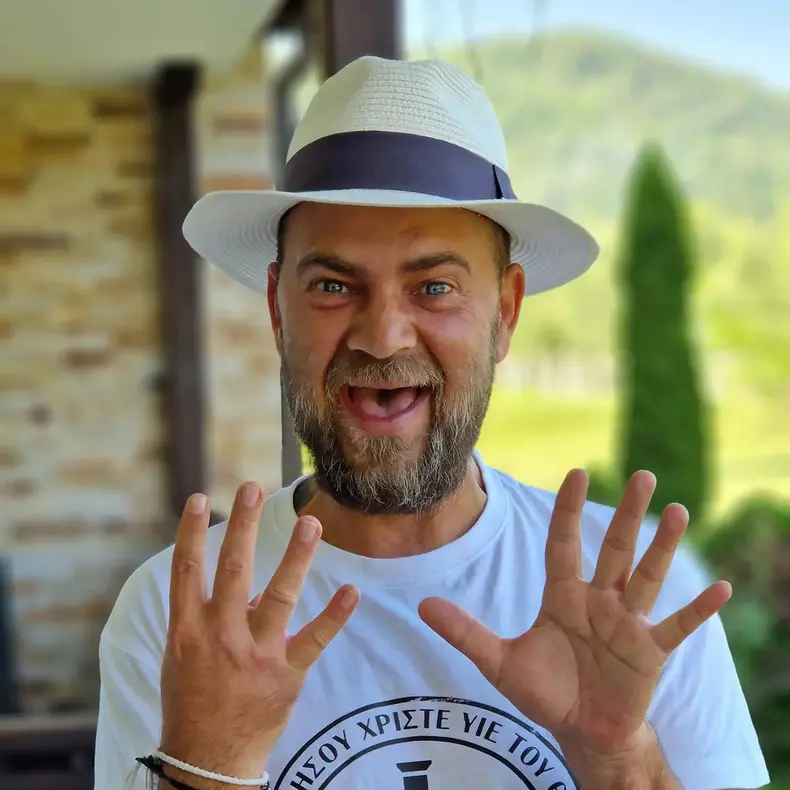 Cosmin Selesi