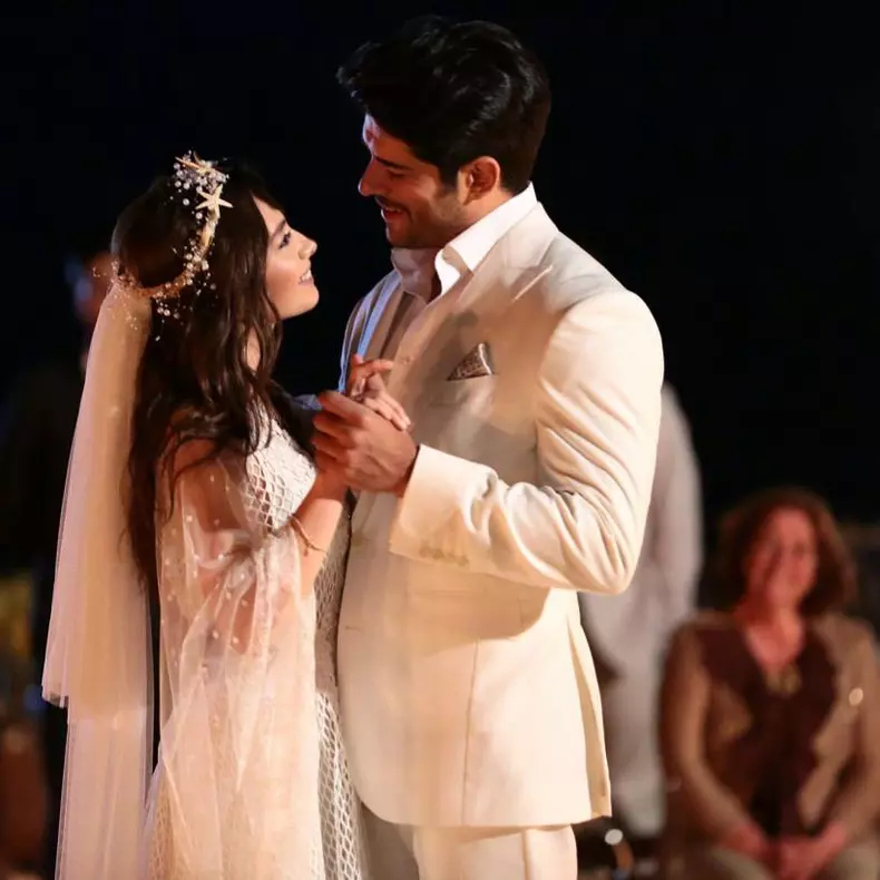 Nu rataţi, diseară, la Kanal D Nunta lui Nihan cu Kemal (“Dragoste infinită”) (3)