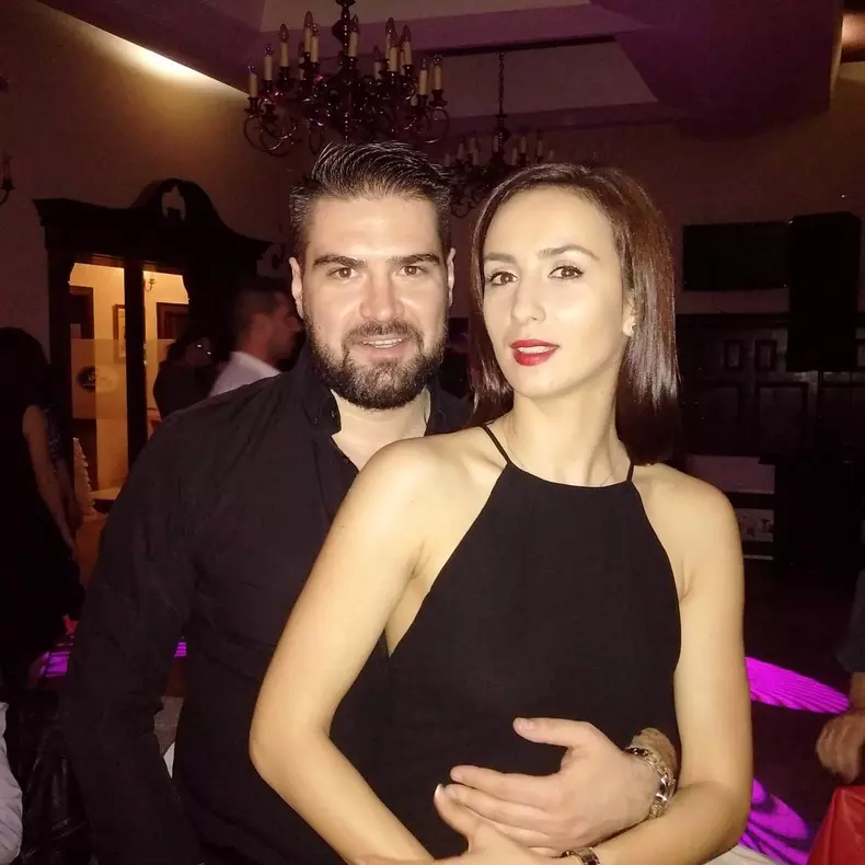 Roxana, alaturi de sot (3)