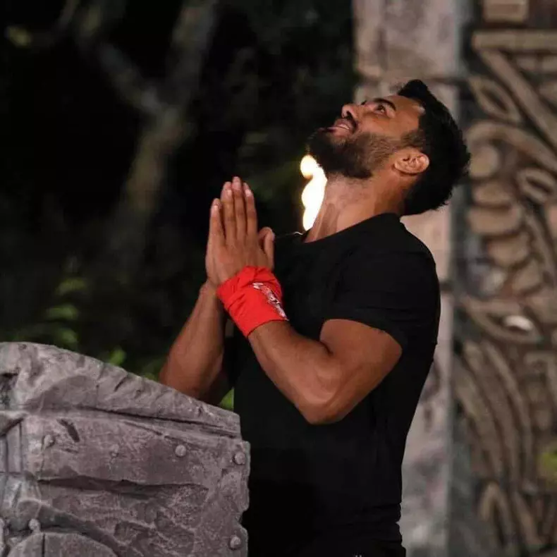 Jador de la „Survivor” împlinește 26 de ani