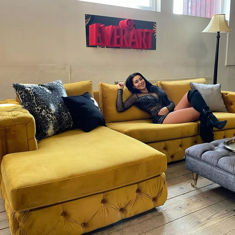 Elena Ionescu s-a mutat in casa noua alaturi de fiul ei (2)