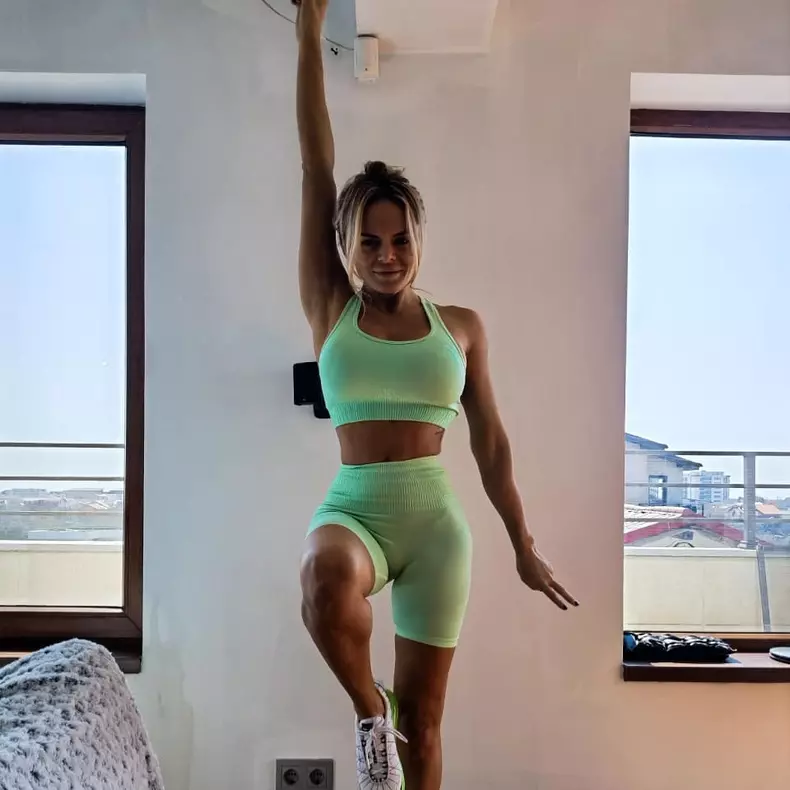 Un apartament nou și-a cumpărat și Simona Hapciuc (2)