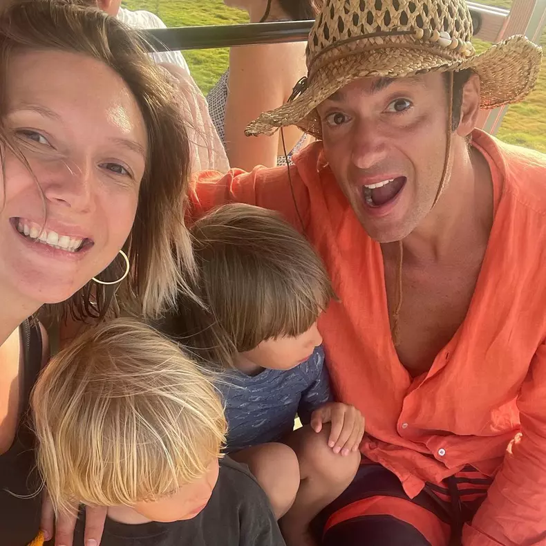 Adela Popescu și-a luat bonă filipineză pentru al treilea copil. „N-am vrut o tinerică”