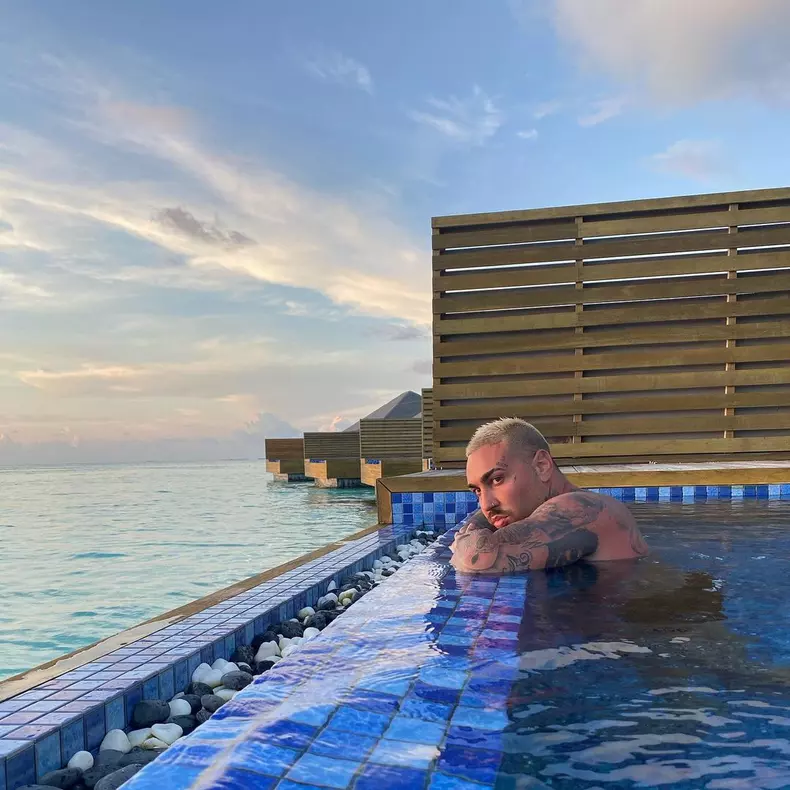 Antonia, imagini incendiare pe o plajă exotică! Artista și Alex Velea sunt în Maldive