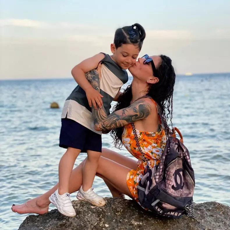 Roxana Vancea, însărcinată în aproape patru luni, poze în costum de baie în vacanța din Egipt. Fericire (3)