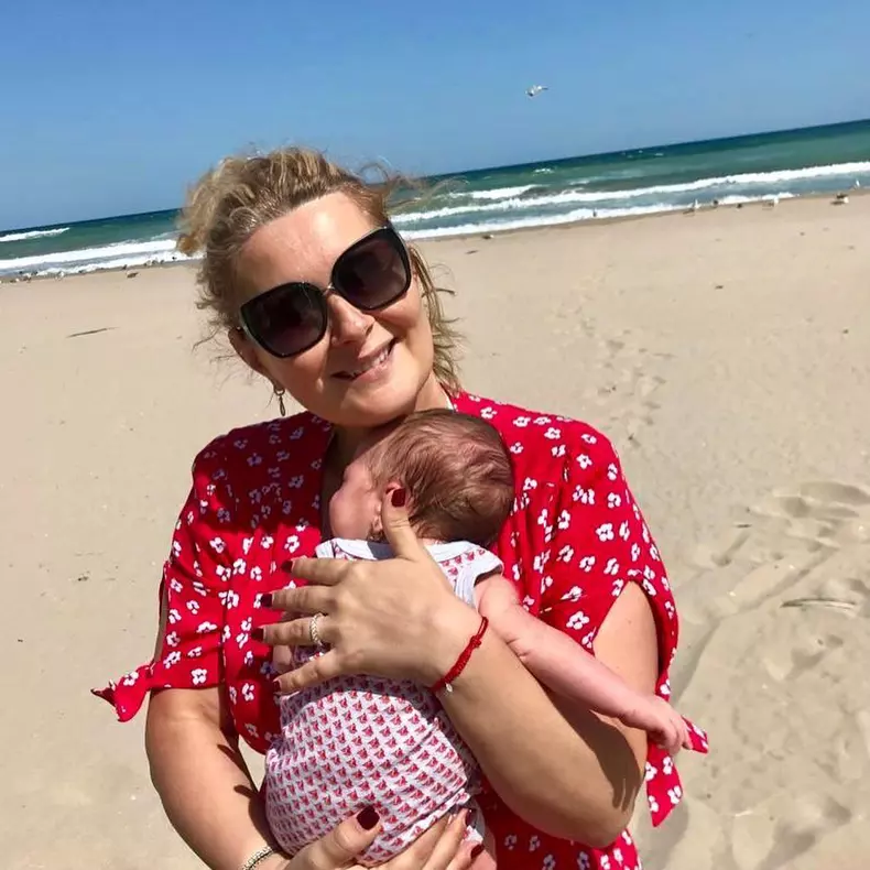 Fiica Alessandrei Stoicescu a împlinit 2 ani! Cum arată micuța Sara (9)