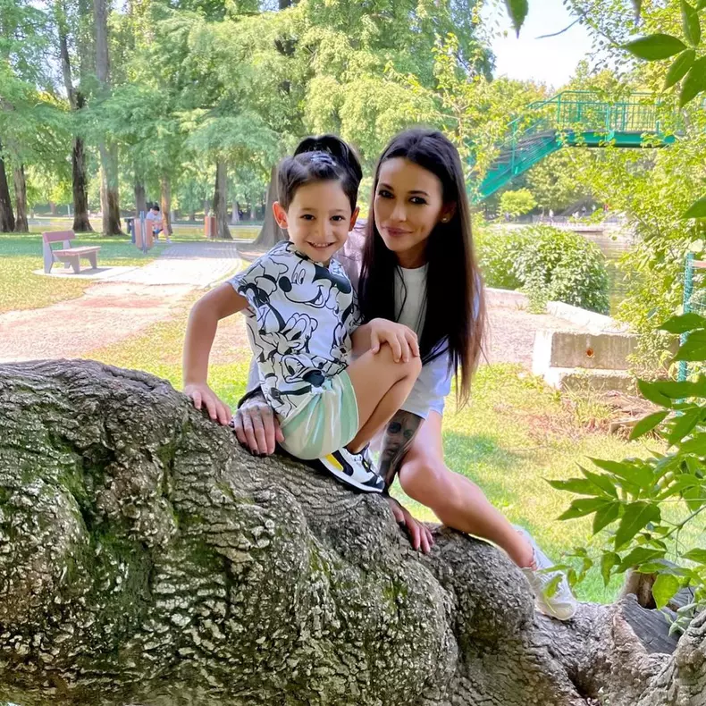 Roxana Vancea șochează cu imaginile din trimestrul doi de sarcină. Am luat în greutate două kilograme (4)