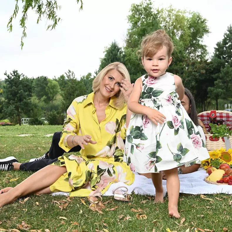 Fetița Alessandrei Stoicescu a împlinit 2 ani. Ce spune vedeta de la Antena 1 despre familia ei (4)