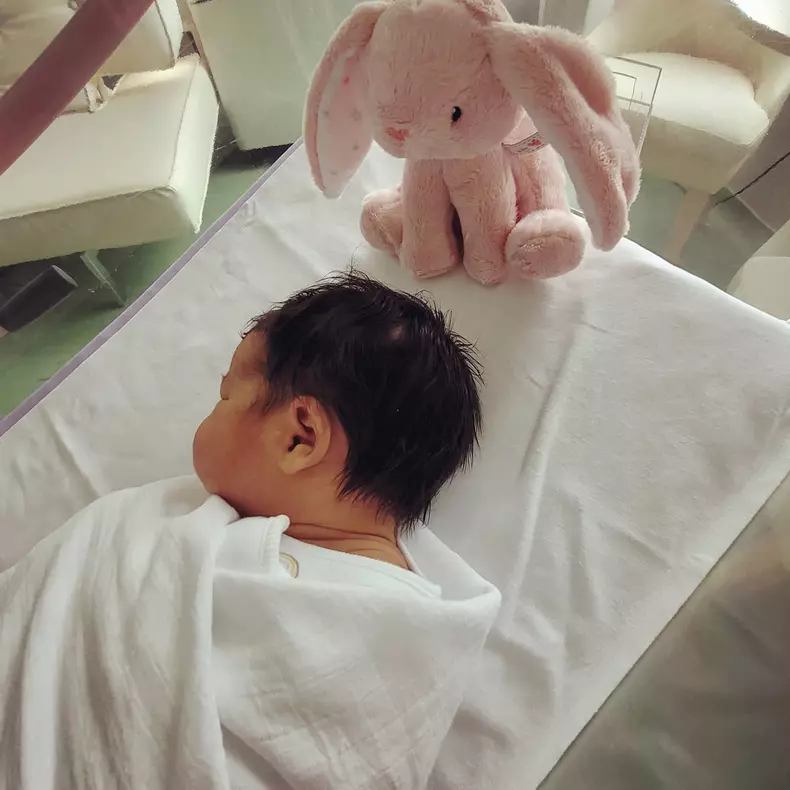 Irina-Mohora-a-devenit-mama-pentru-a-doua-oara.-Ce-nume-i-a-pus-Fata-de-la-Loto-bebelusului-4